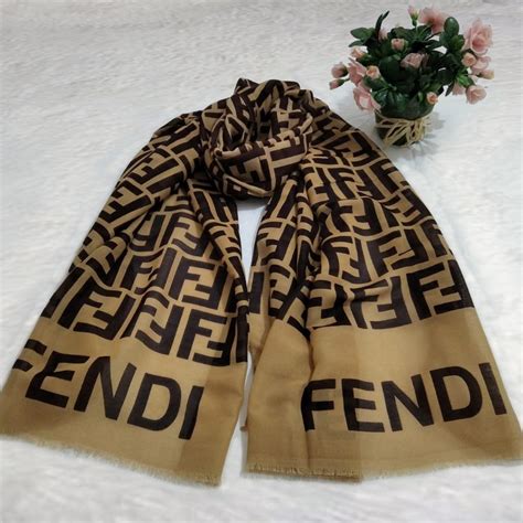 écharpe fendi|Echarpes FENDI Femme .